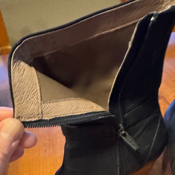 Dansko Marietta Burnished Nubuck Boot. Brand new with box. Only tried on once. - Picture 5 of 6